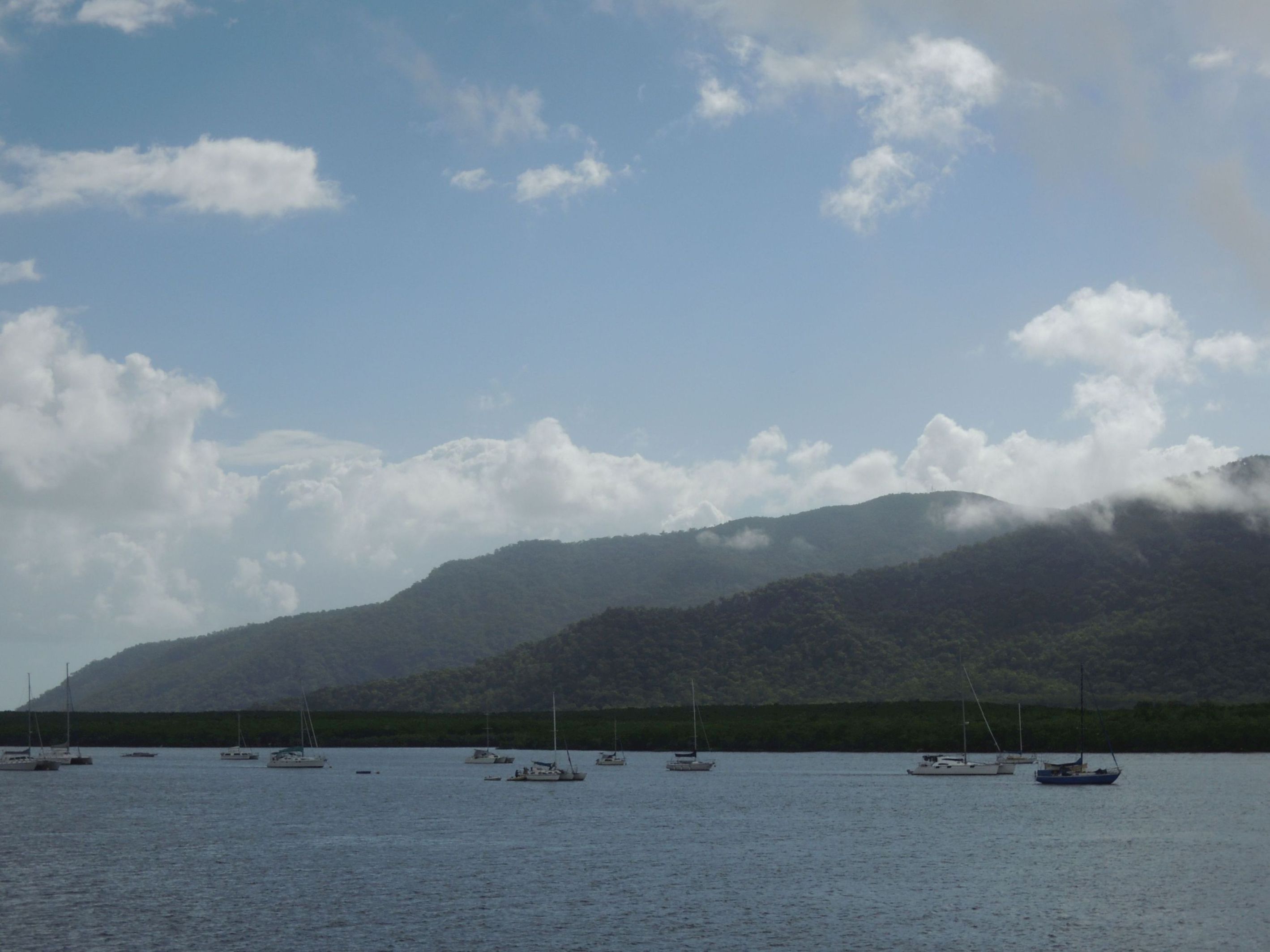Okolie Cairns tesne z prístavu